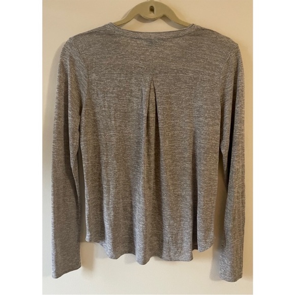 Vince Grey Metallic Long Sleeve Crew Neck Small - Picture 3 of 5